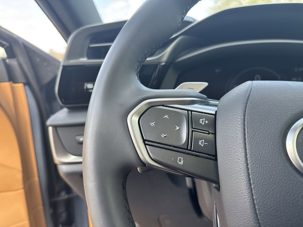 Used 2023 Lexus RZ 450e Premium w/ Technology Package image 17