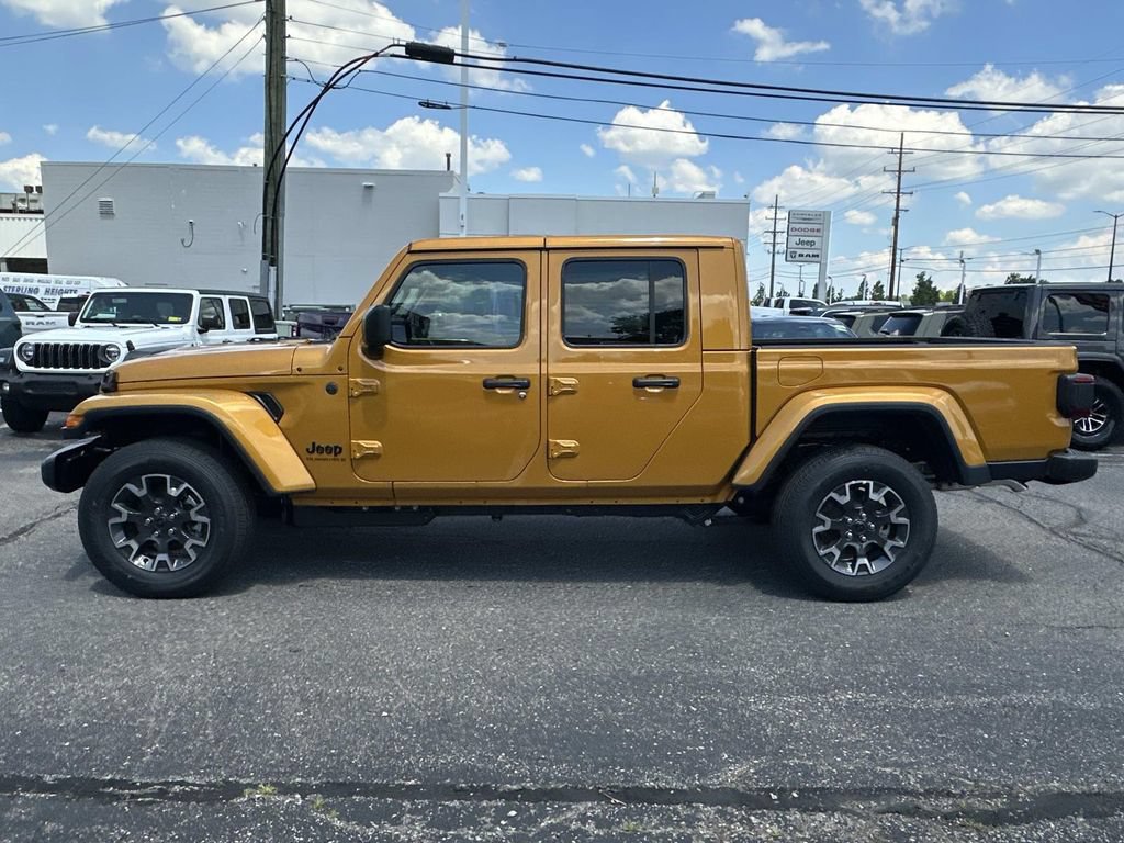 New 2026 Jeep Gladiator Sport AWD/4WD image 5