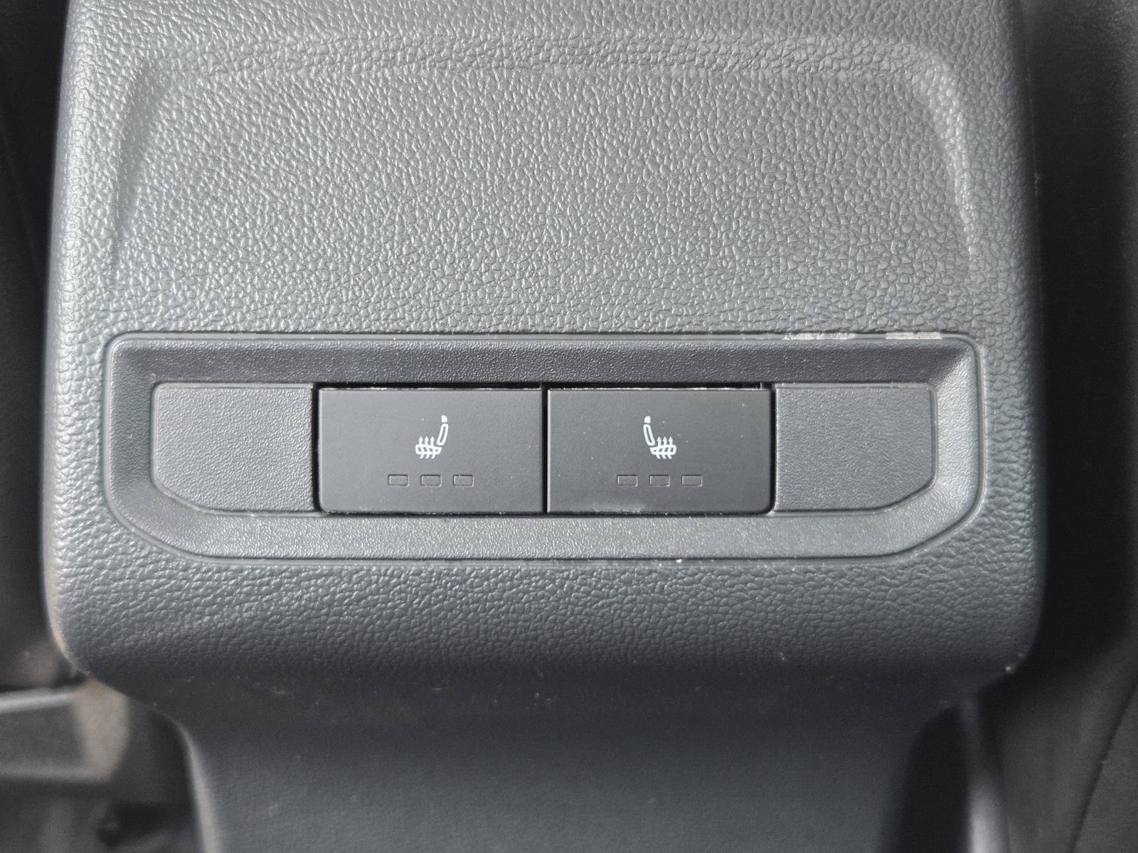 Used 2019 Volkswagen Jetta SEL Premium FWD image 28