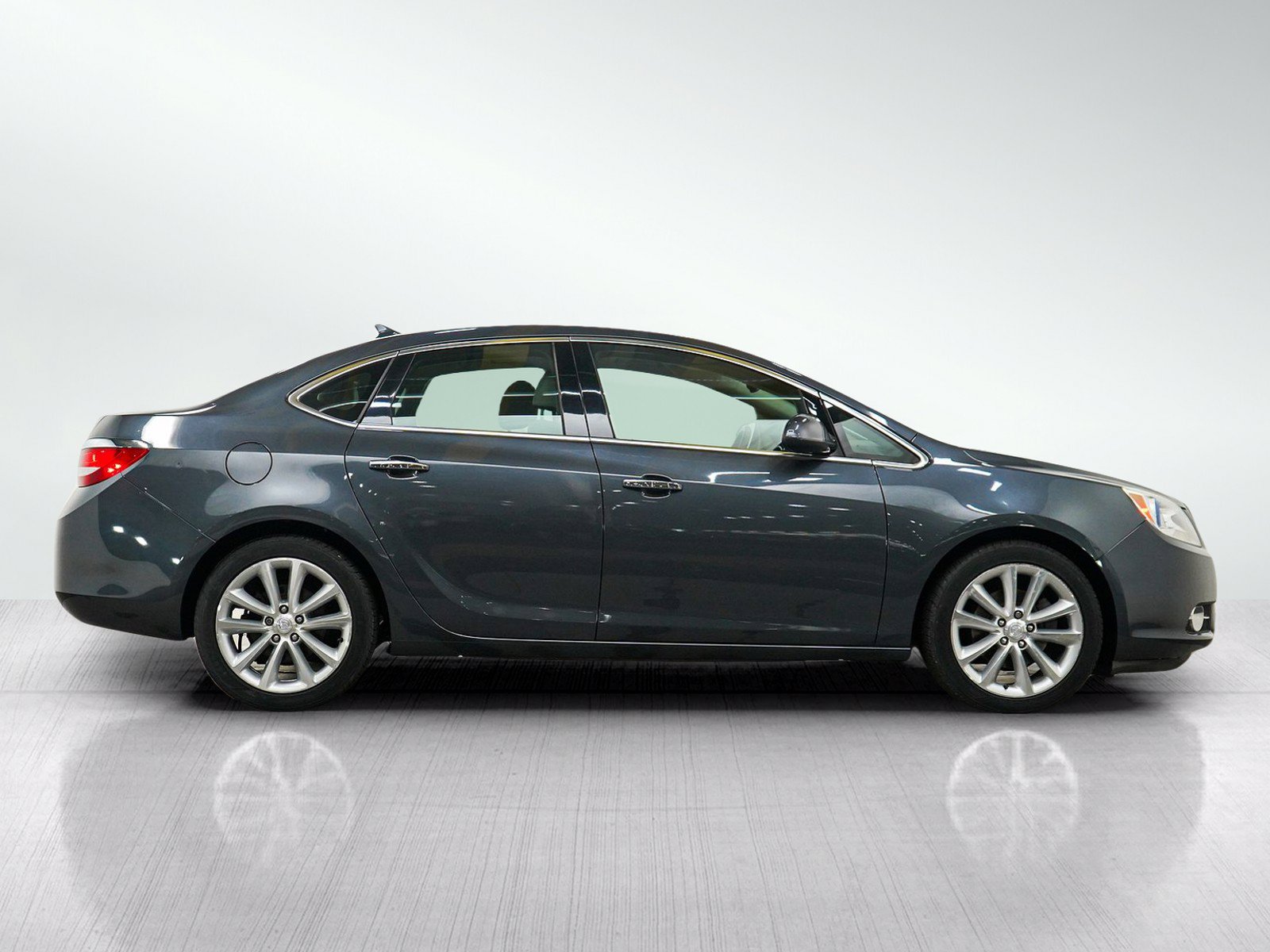 Used 2013 Buick Verano Convenience FWD image 6