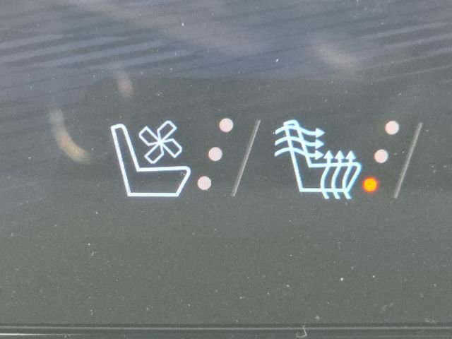 New 2026 Chevrolet Suburban Premier image 7