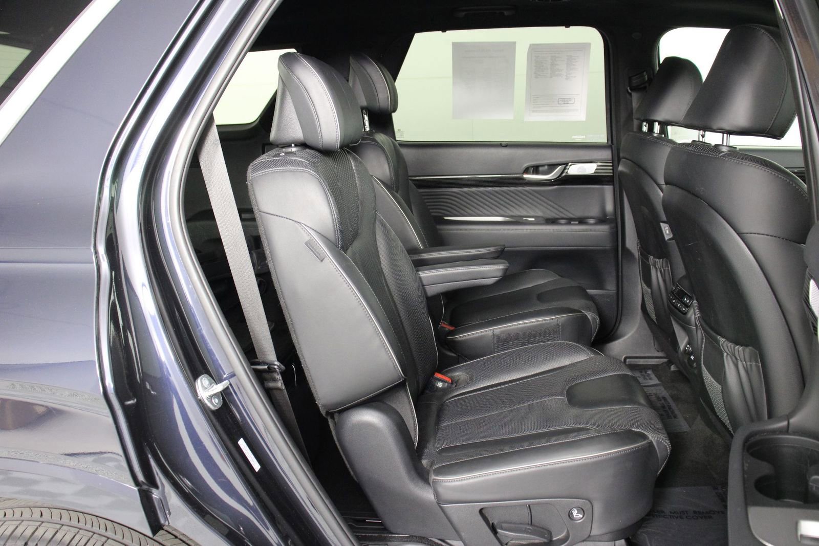 Used 2024 Hyundai Palisade Calligraphy image 29