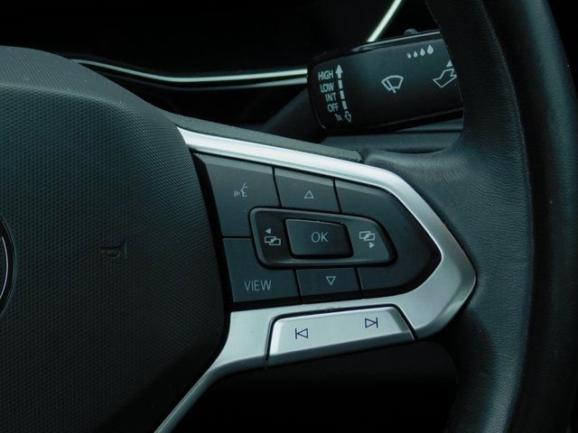 Used 2024 Volkswagen Jetta SE image 16