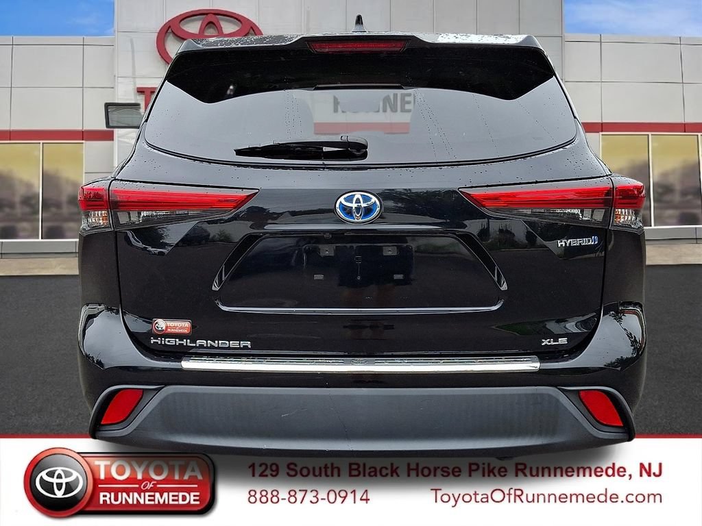 Certified 2020 Toyota Highlander XLE AWD/4WD image 5