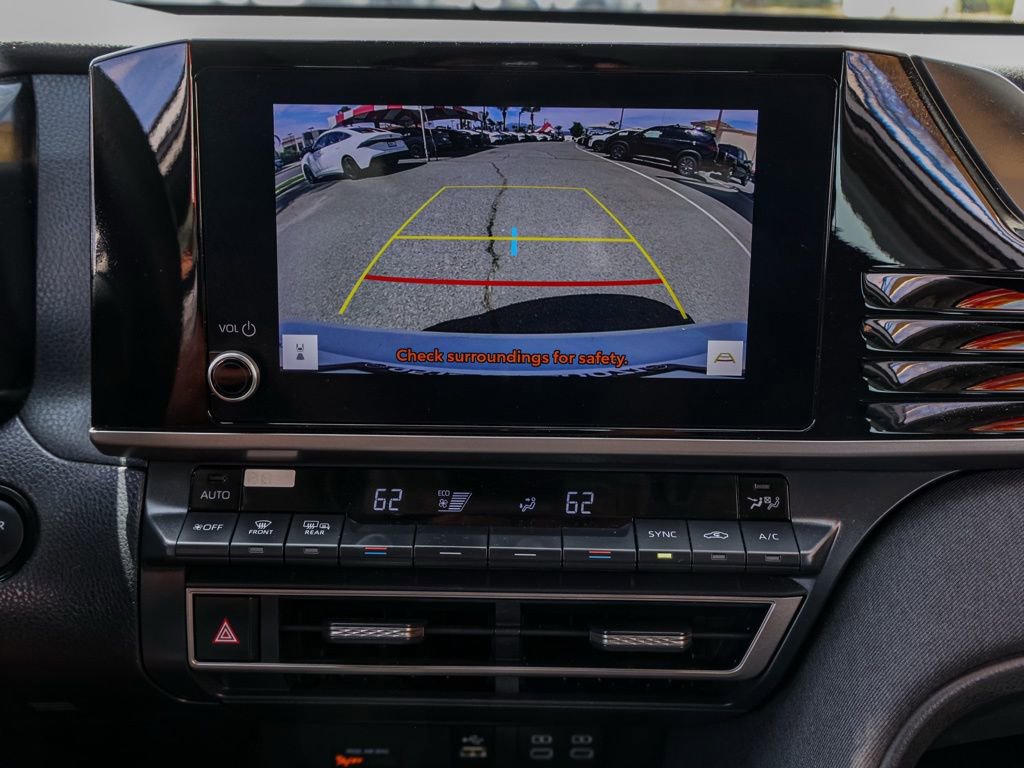 Used 2025 Toyota Camry LE image 29