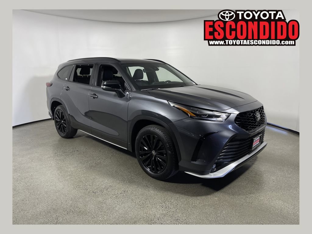 Certified 2025 Toyota Highlander XSE AWD/4WD image 1