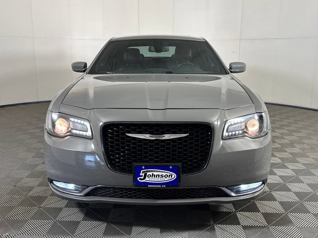 Used 2018 Chrysler 300 S w/ 300S Premium Group AWD/4WD image 3