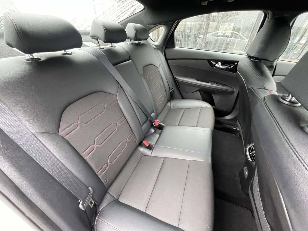 Used 2023 Kia Forte GT image 18
