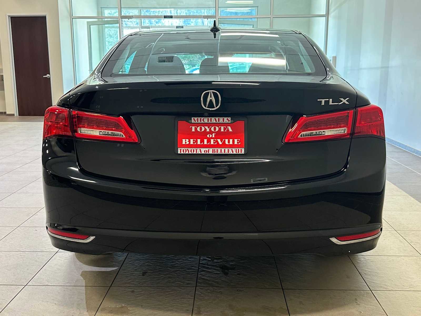 Used 2018 Acura TLX image 5