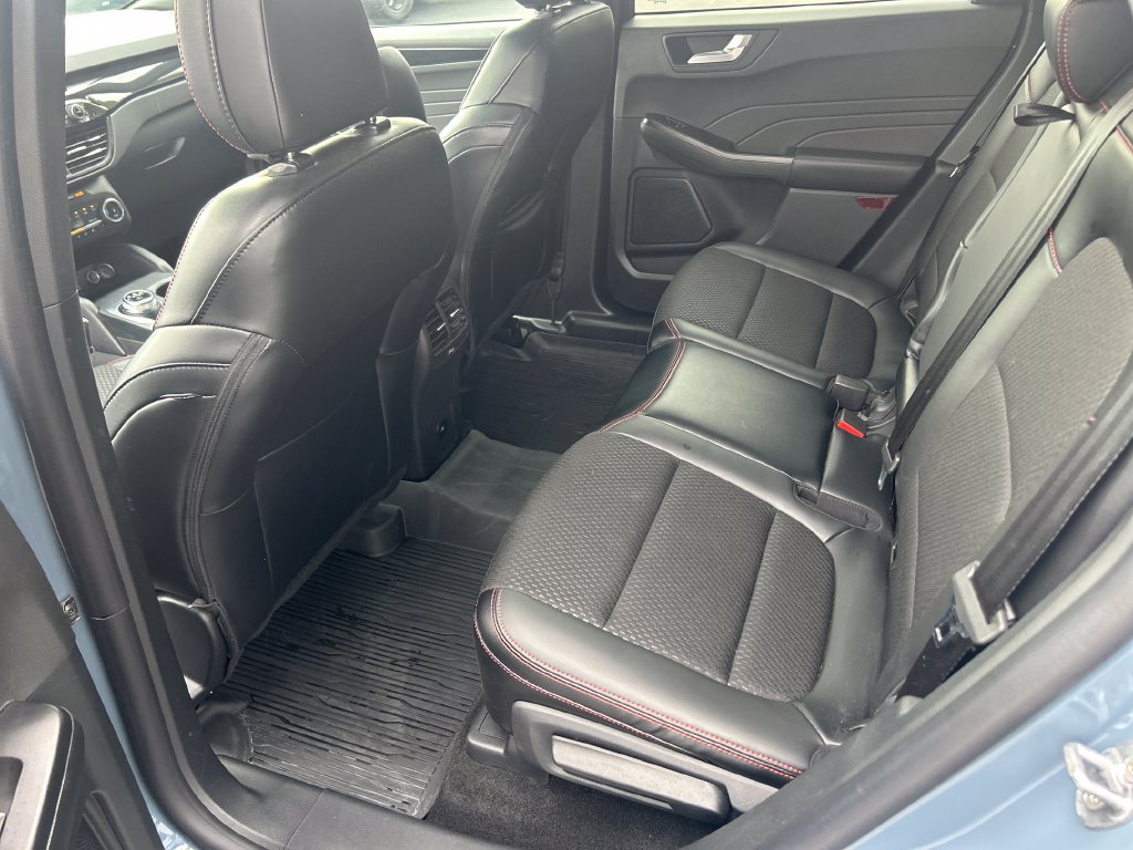 Used 2025 Ford Escape ST-Line Select AWD/4WD image 28