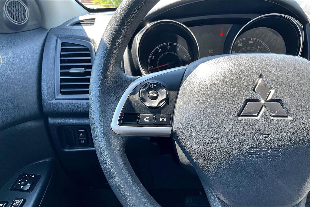 Used 2025 Mitsubishi Outlander Sport ES image 11