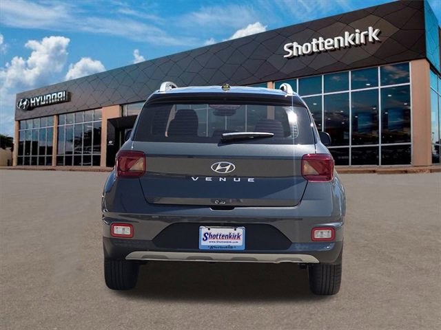New 2025 Hyundai Venue Limited image 5