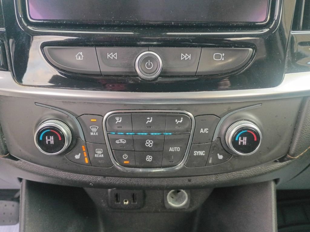 Used 2019 Chevrolet Traverse LT FWD image 28