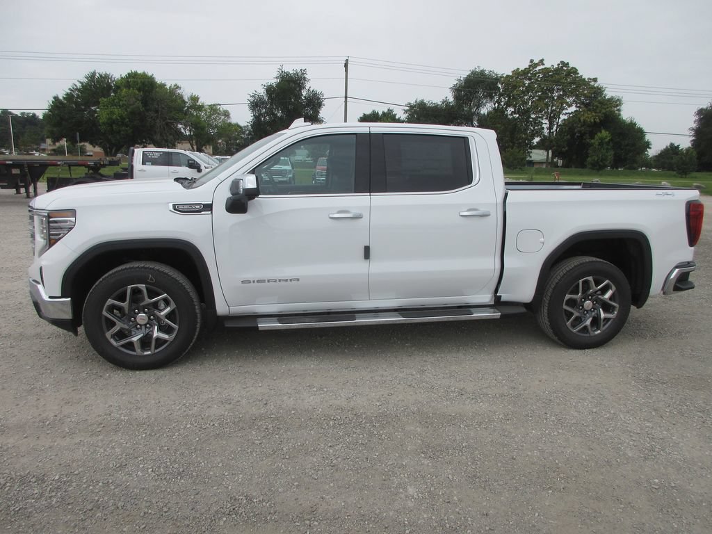 New 2026 GMC Sierra 1500 SLT w/ SLT Premium Package AWD/4WD image 7