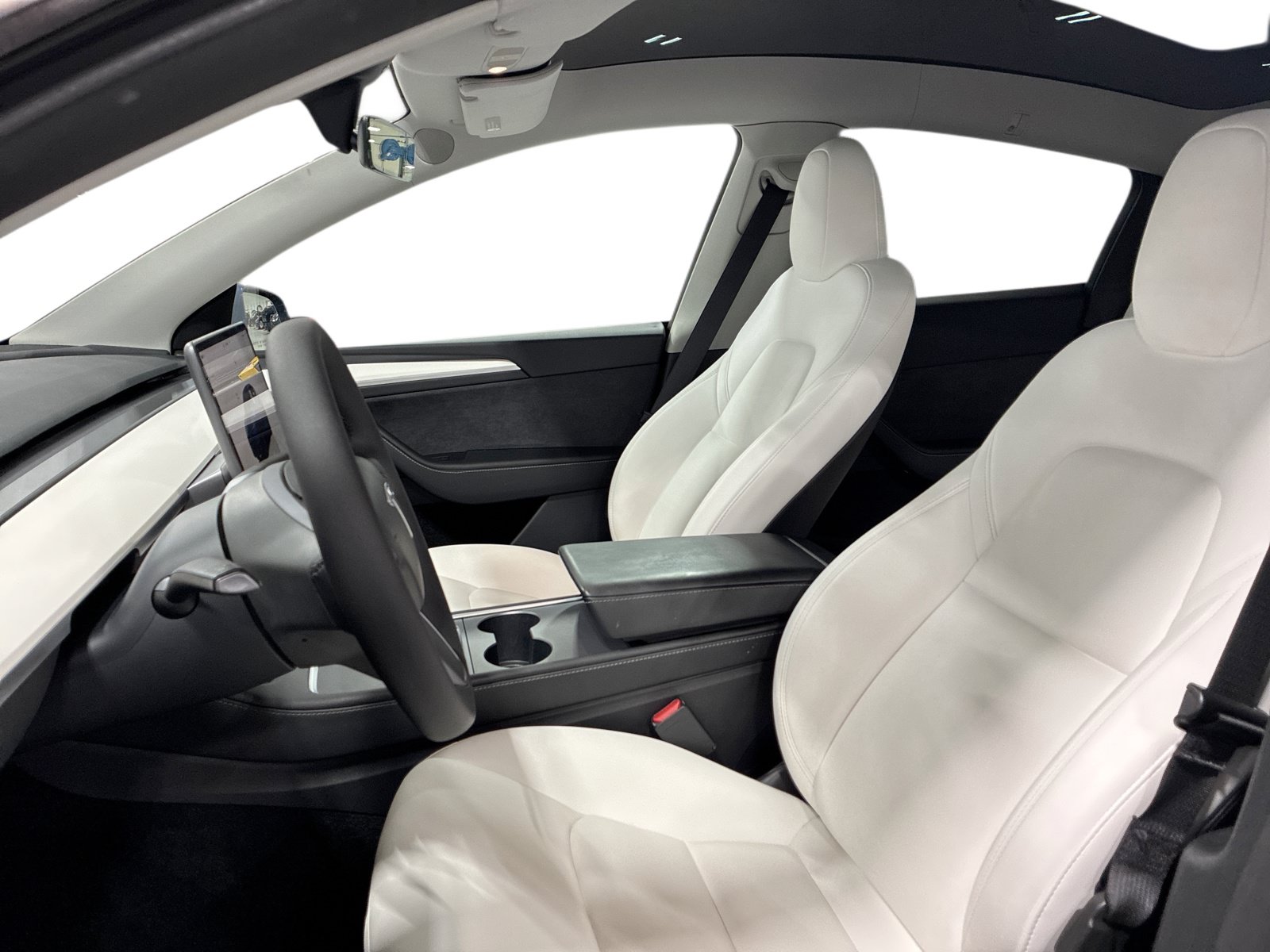 Certified 2023 Tesla Model Y Long Range AWD/4WD image 9
