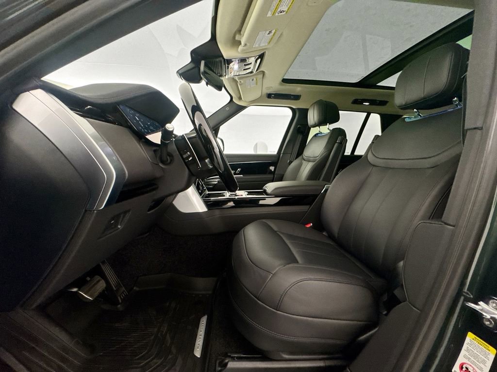 New 2026 Land Rover Range Rover SE image 20