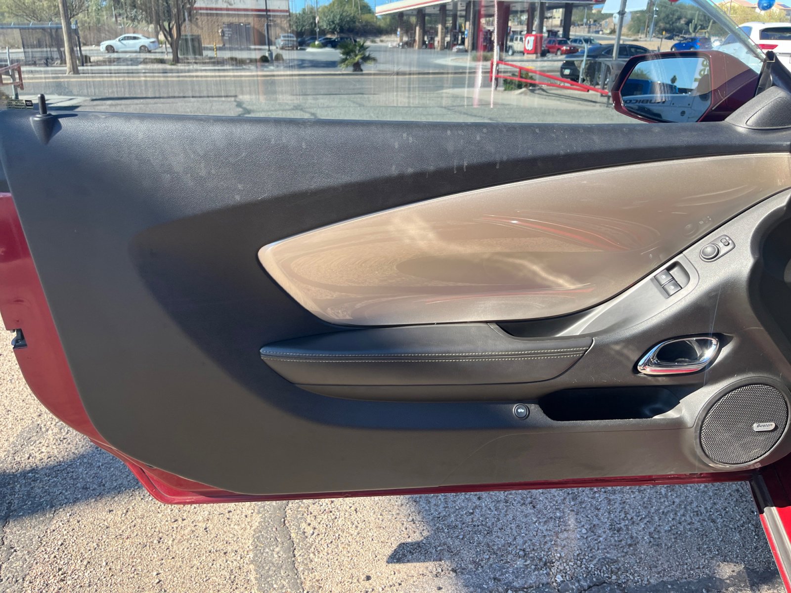 Used 2010 Chevrolet Camaro SS image 13