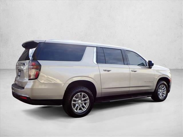 Used 2021 Chevrolet Suburban LT image 4