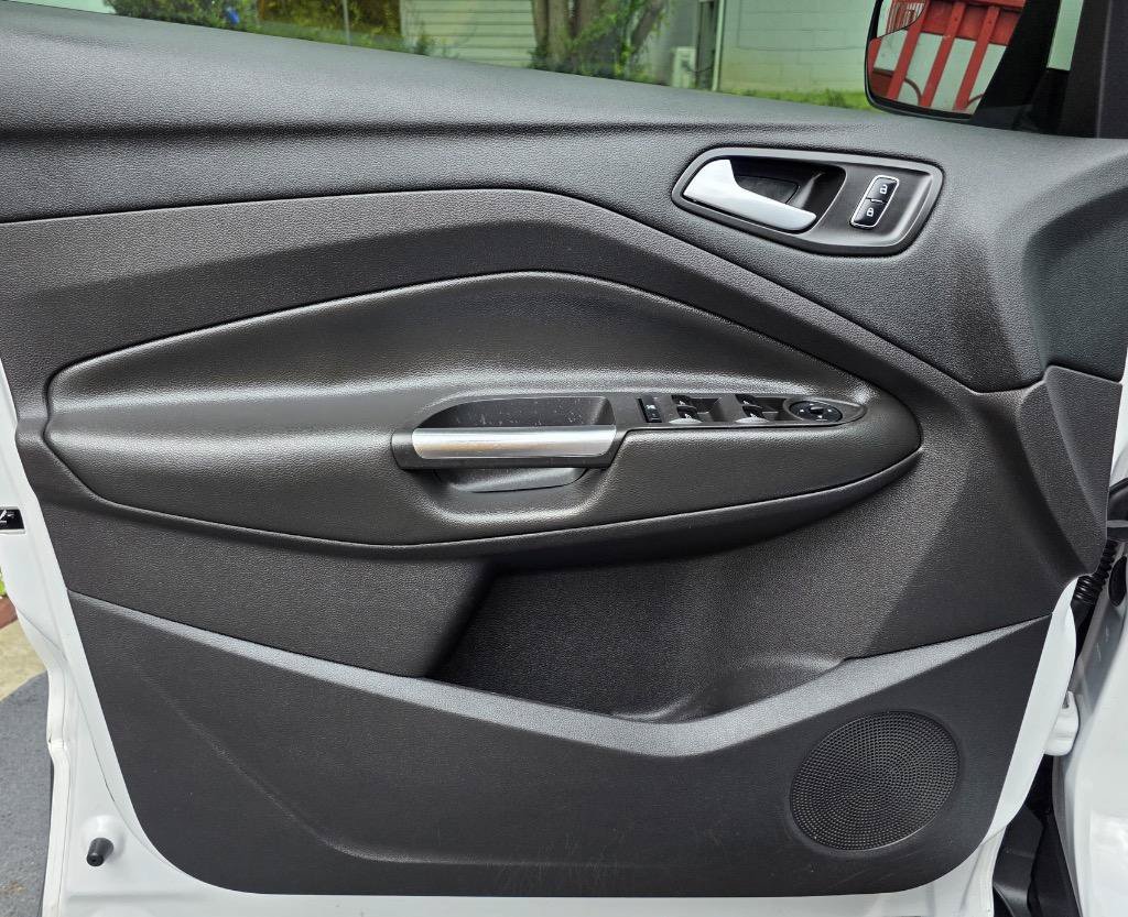 Used 2016 Ford Escape SE FWD image 17