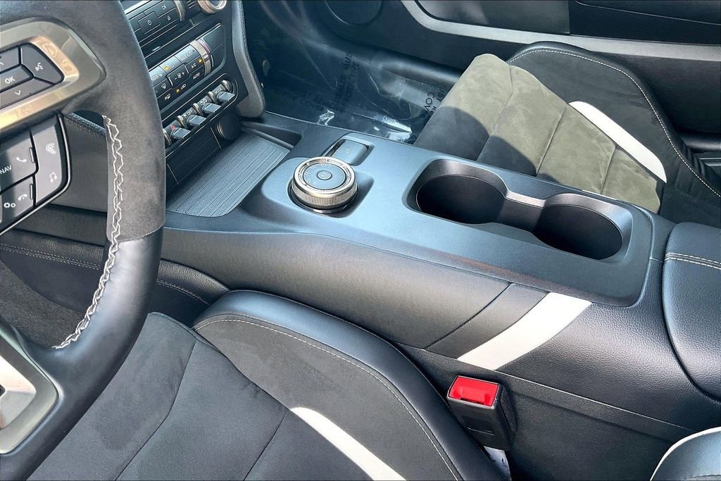 Used 2022 Ford Mustang Shelby GT500 w/ Carbon Fiber Track Pack image 20