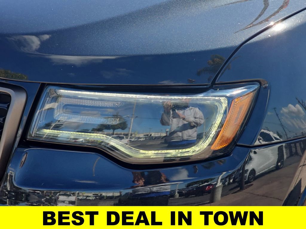 Used 2016 Jeep Grand Cherokee Limited 75th Anniversary AWD/4WD image 16