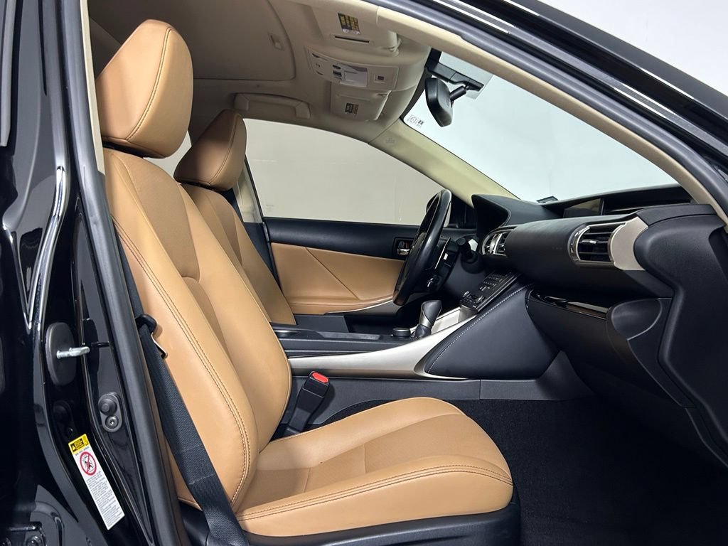 Used 2016 Lexus IS 300 AWD w/ Premium Package image 10