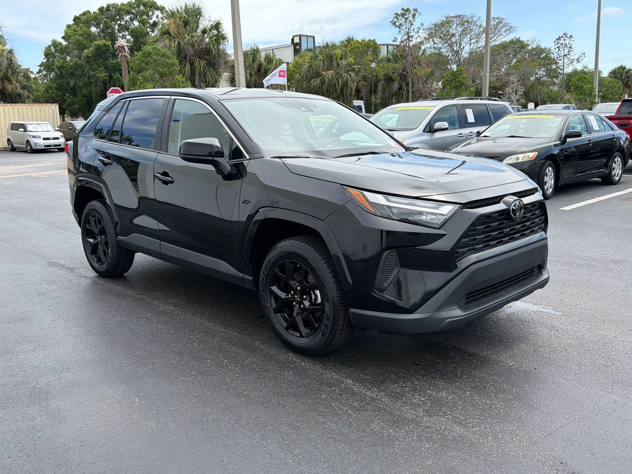 Certified 2024 Toyota RAV4 LE FWD image 7