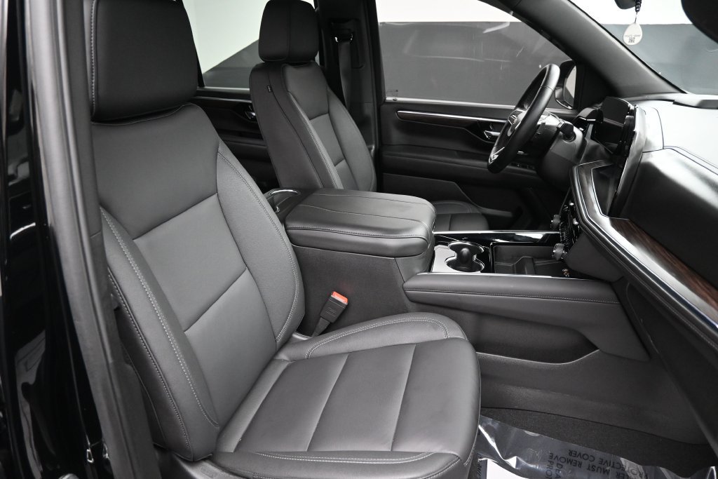 Used 2026 Chevrolet Tahoe LT w/ Comfort Package AWD/4WD image 33