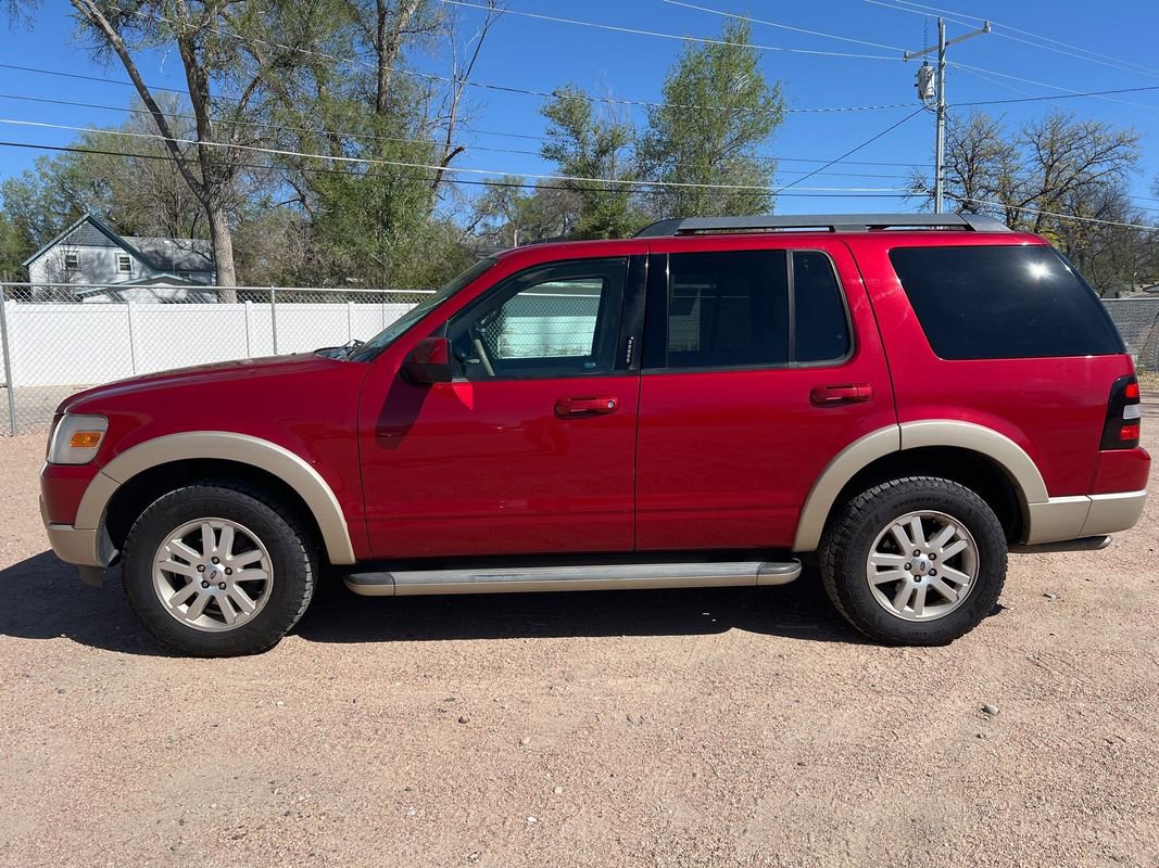 Used 2010 Ford Explorer Eddie Bauer AWD/4WD image 4