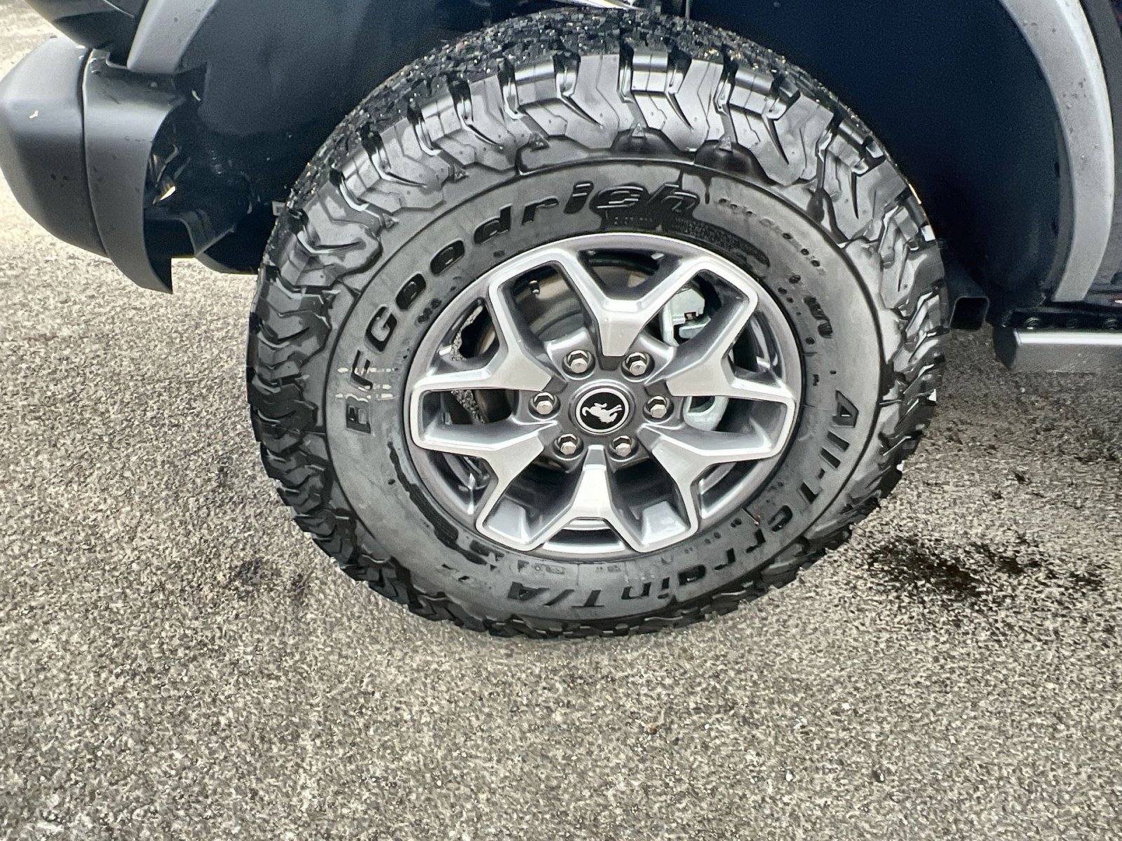 New 2025 Ford Bronco Badlands image 12