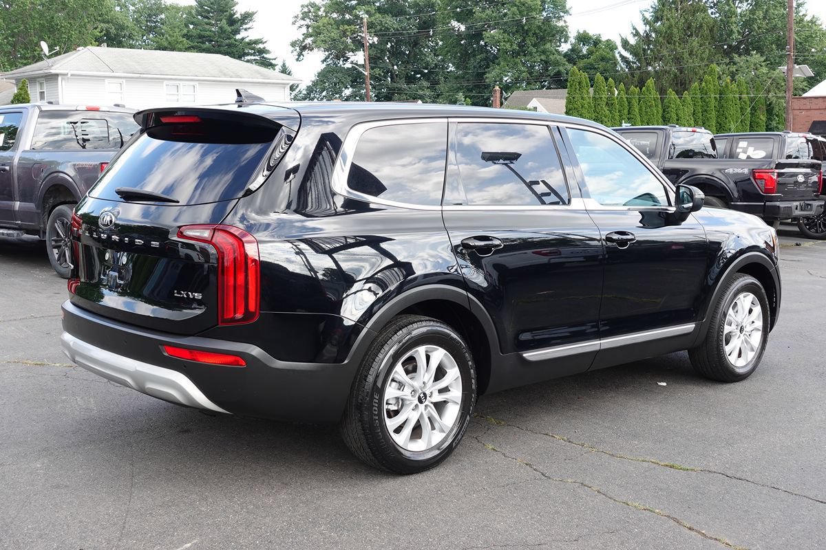 Used 2020 Kia Telluride LX AWD/4WD image 3