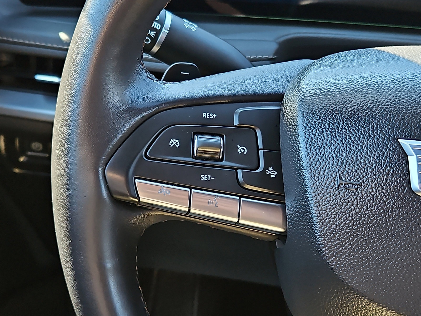 Certified 2024 Cadillac XT4 Premium Luxury image 20