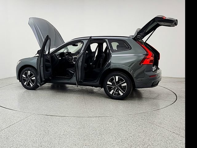 New 2026 Volvo XC60 B5 Plus w/ Protection Package Premier image 12