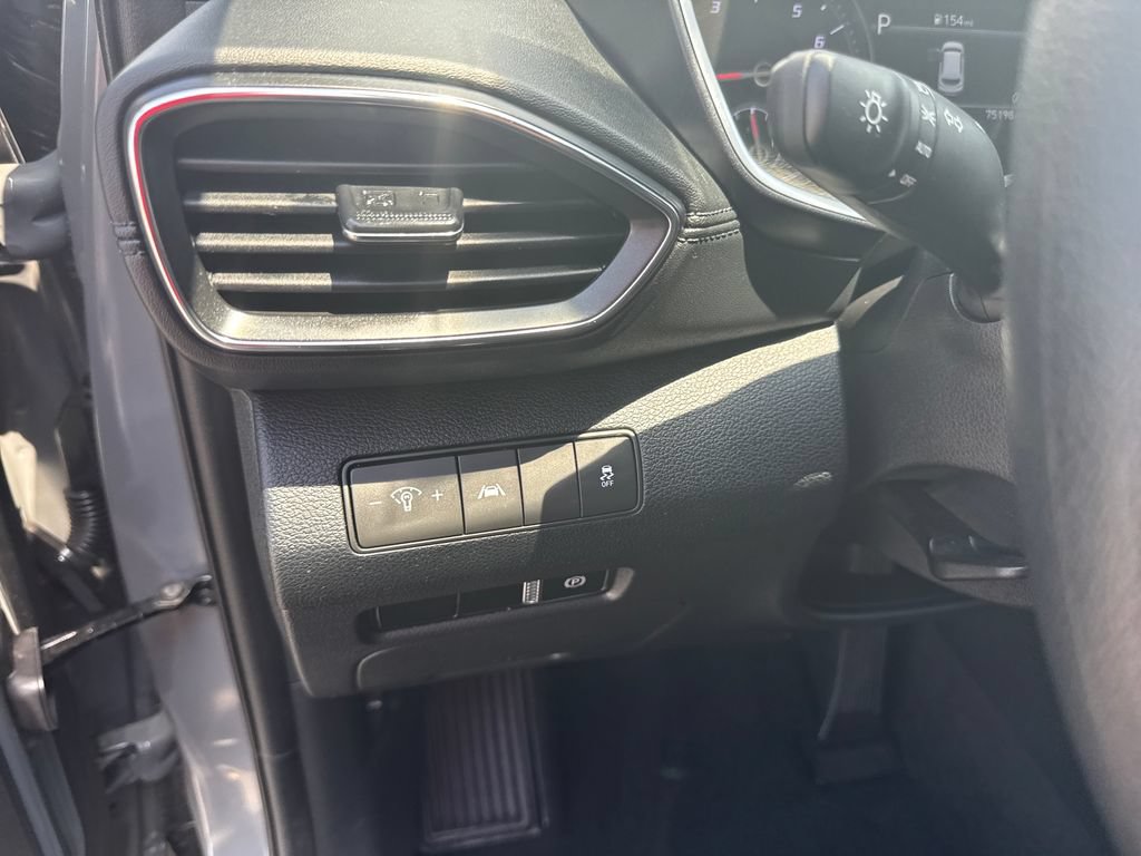 Certified 2021 Hyundai Santa Fe SE AWD/4WD image 15