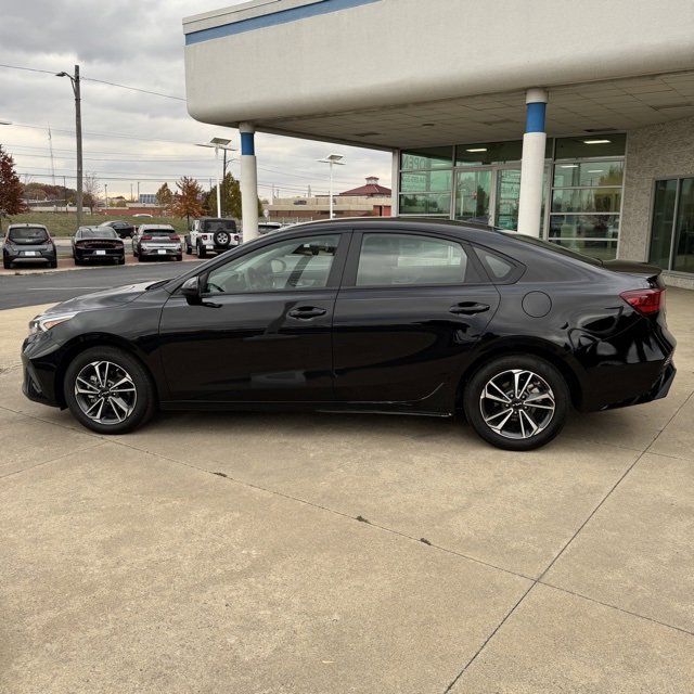 Used 2024 Kia Forte LXS image 6