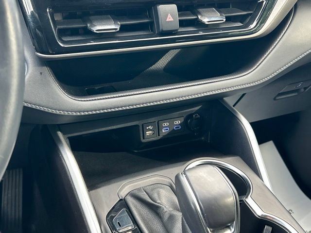 Used 2022 Toyota Highlander XLE AWD/4WD image 78