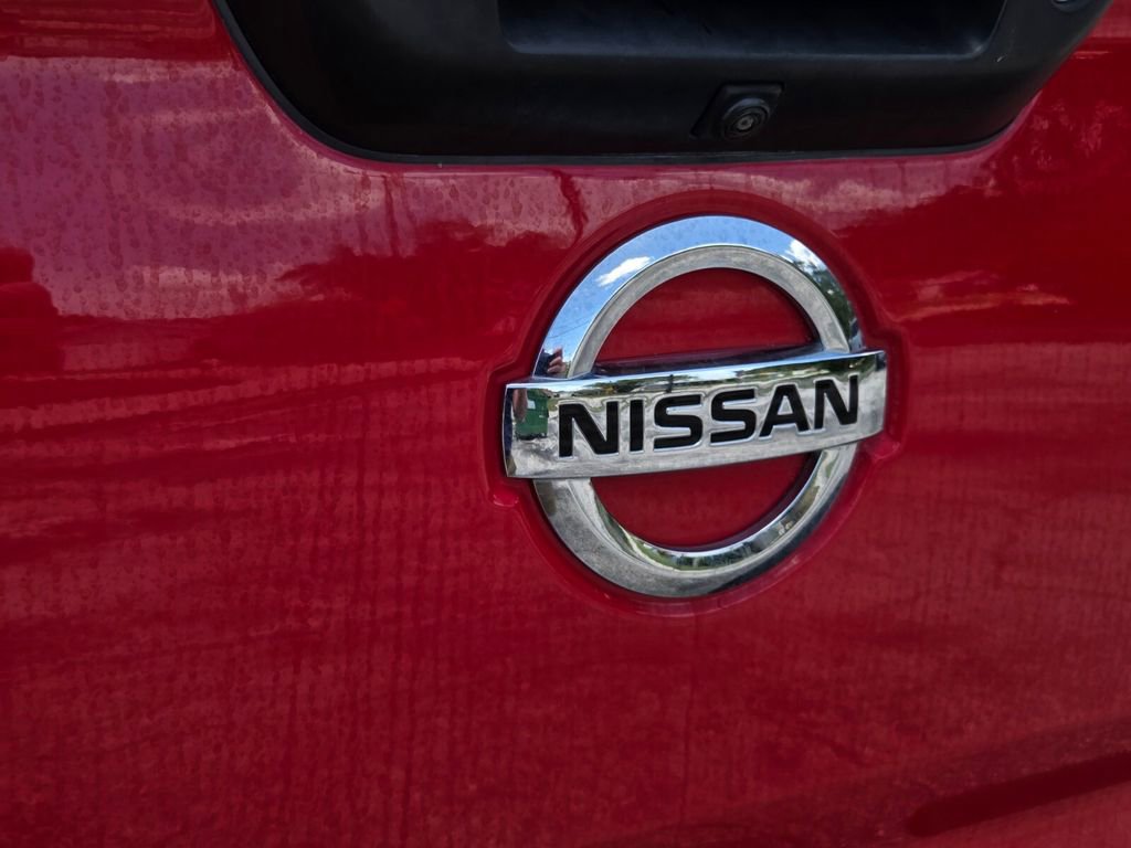 Used 2021 Nissan Titan SV w/ SV Convenience Package RWD image 10