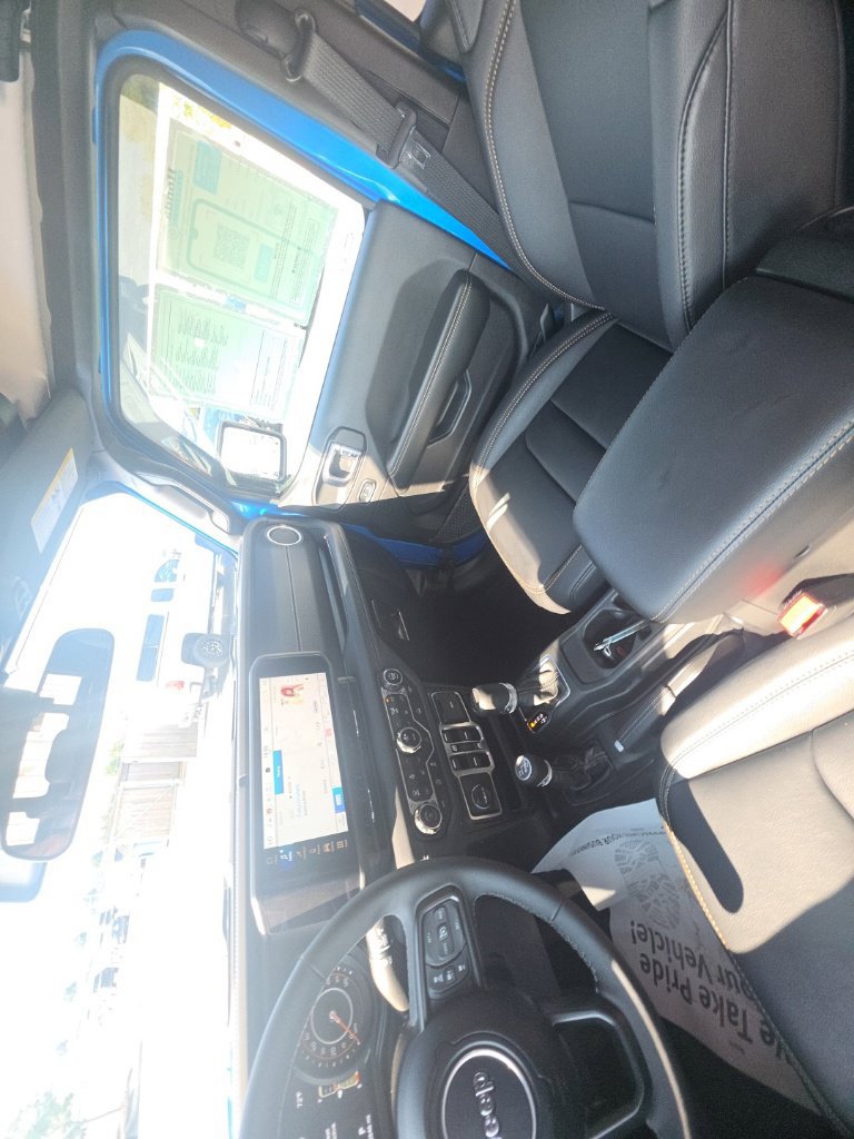 Used 2025 Jeep Gladiator Sport AWD/4WD image 27