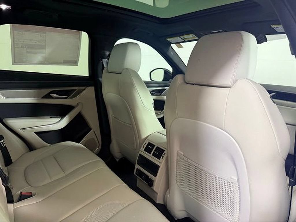 New 2026 Jaguar F-PACE R-Dynamic S AWD/4WD image 29