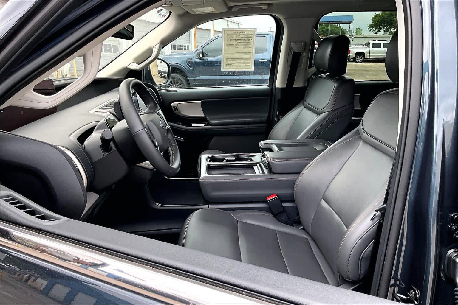 Certified 2025 Ford Expedition Max Active AWD/4WD image 8