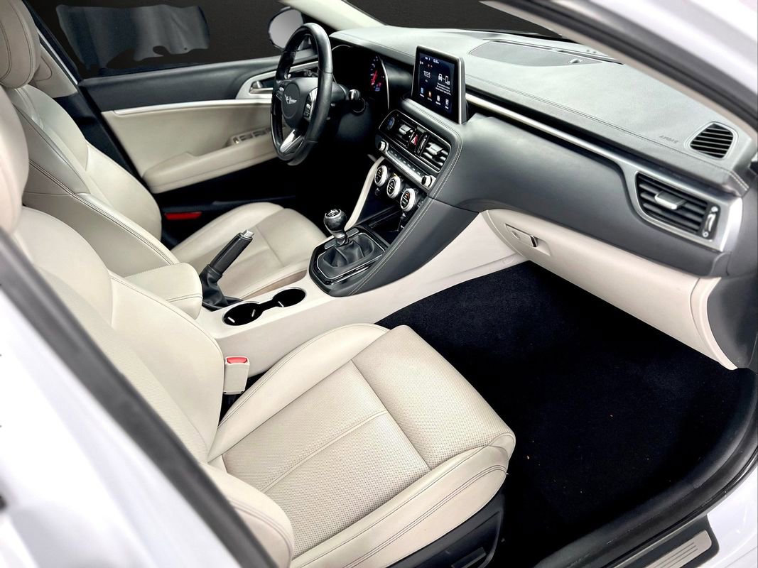 Used 2019 Genesis G70 2.0T Sport image 22