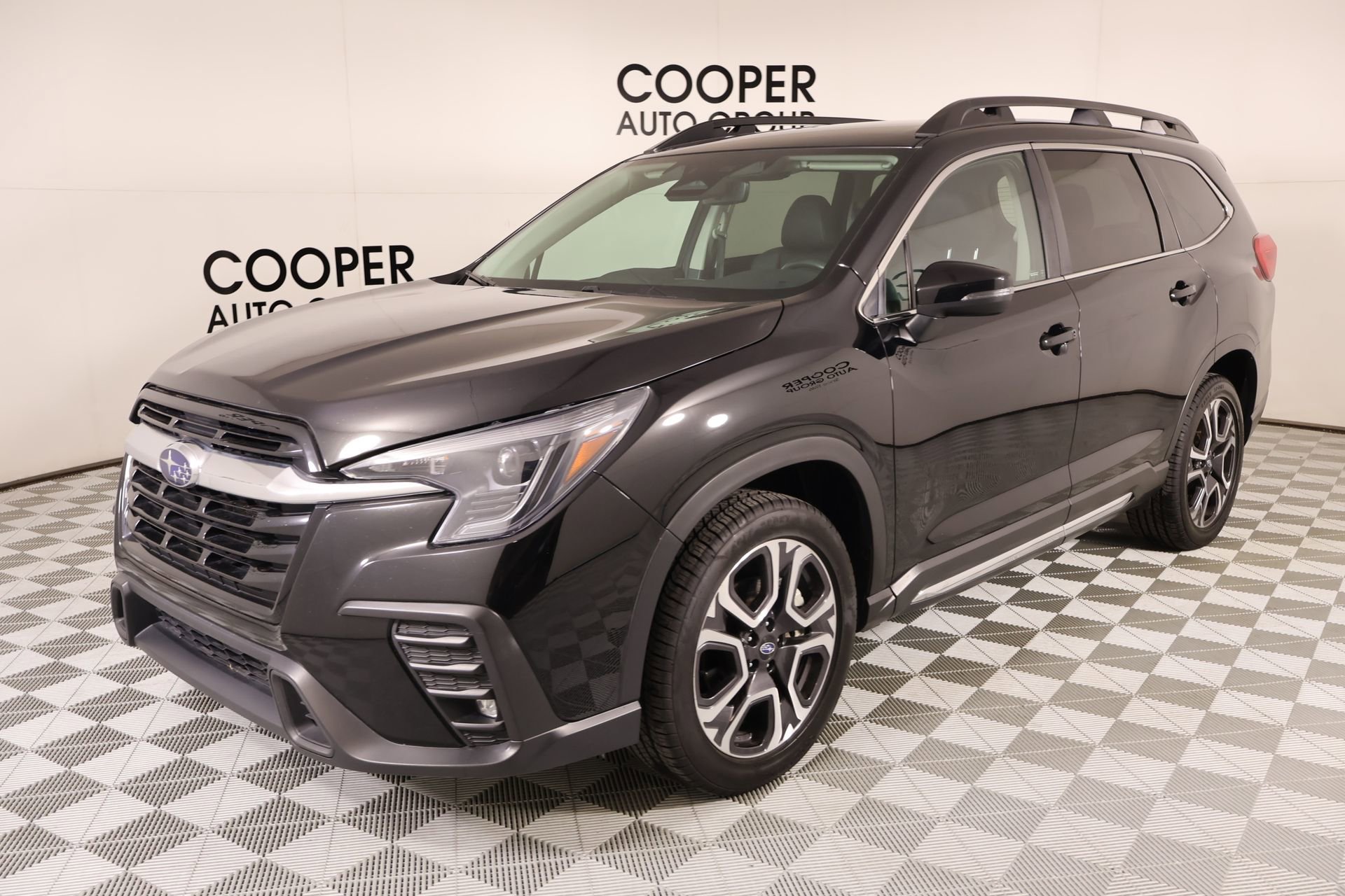 Used 2023 Subaru Ascent Limited AWD/4WD image 10