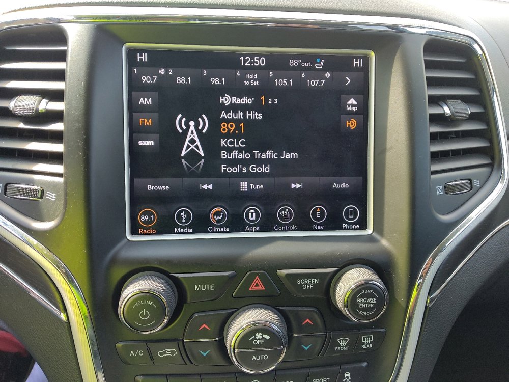 Used 2018 Jeep Grand Cherokee Summit w/ Platinum Series Group image 25