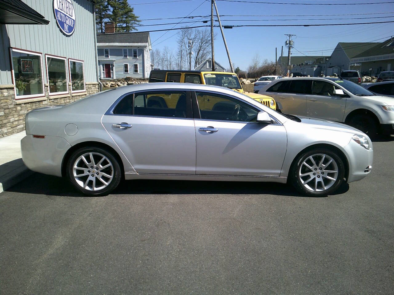 Used 2011 Chevrolet Malibu LTZ FWD image 8