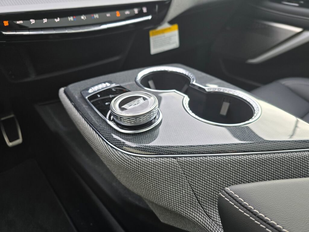 New 2026 Cadillac Optiq Sport 1 image 21