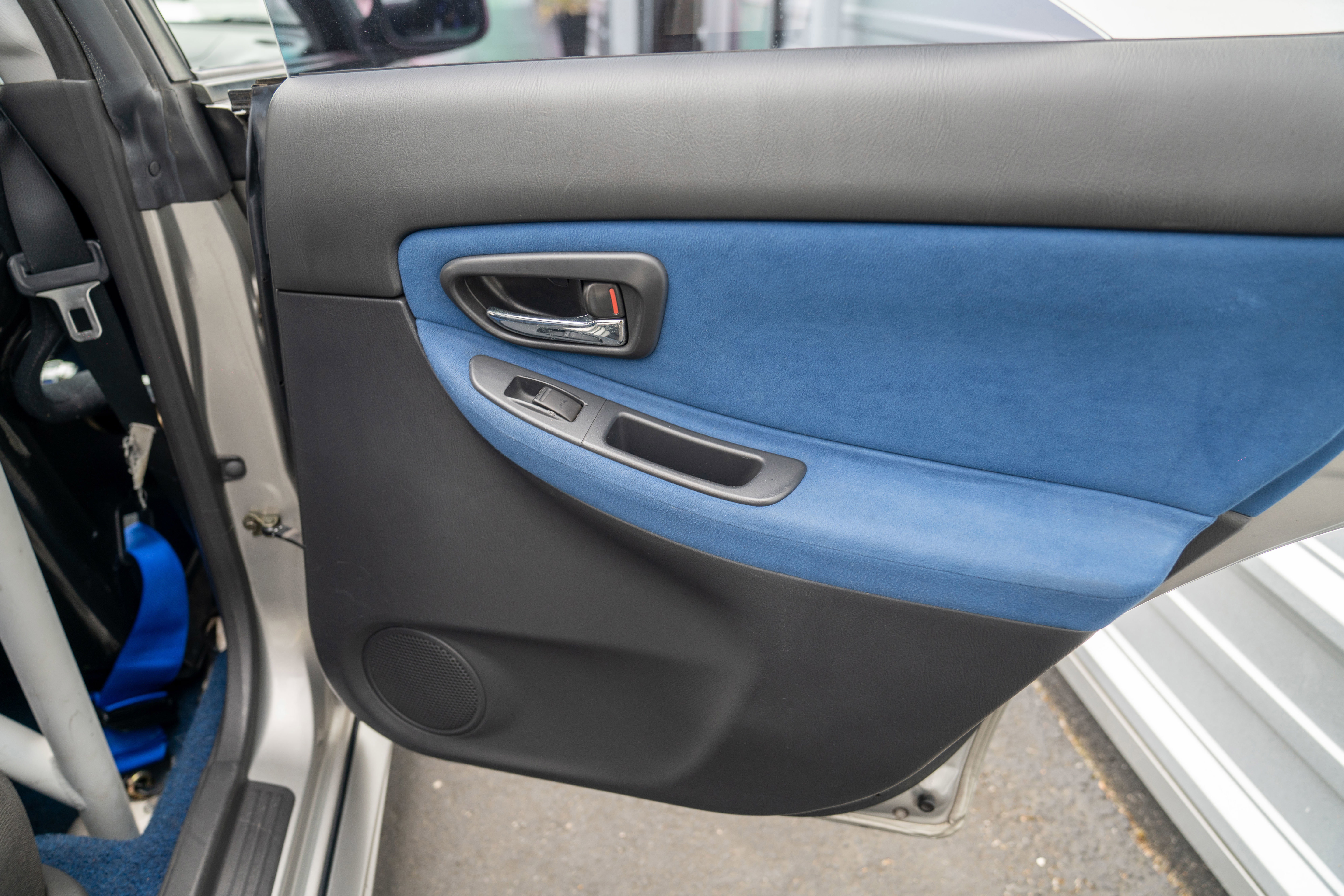 Used 2005 Subaru Impreza WRX STI image 38