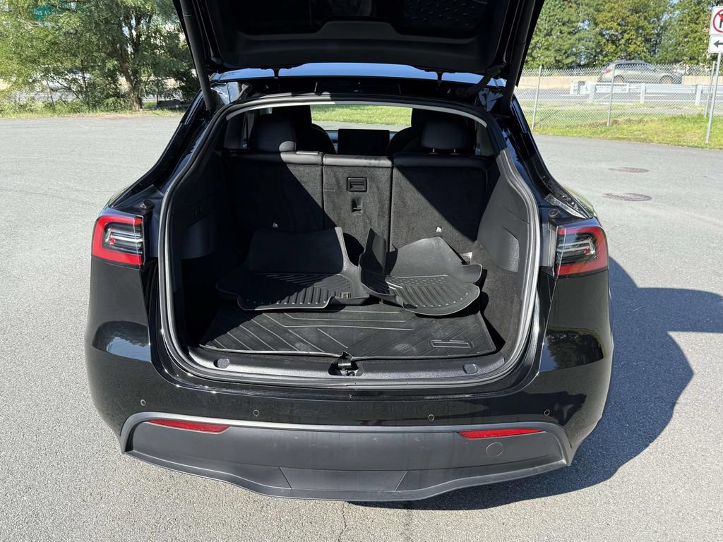 Used 2022 Tesla Model Y Performance AWD/4WD image 17