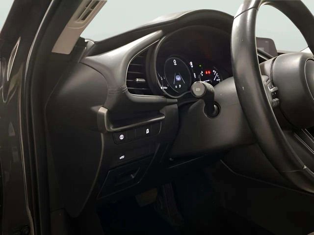 Used 2020 MAZDA MAZDA3 Sedan w/ Select Package image 16