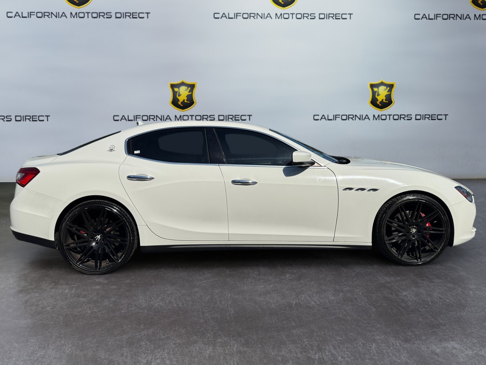 Used 2015 Maserati Ghibli RWD image 6