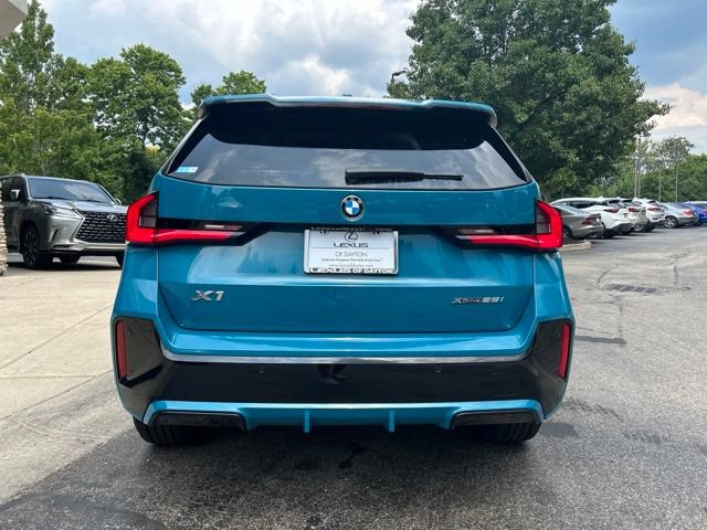Used 2023 BMW X1 xDrive28i w/ M Sport Package AWD/4WD image 6